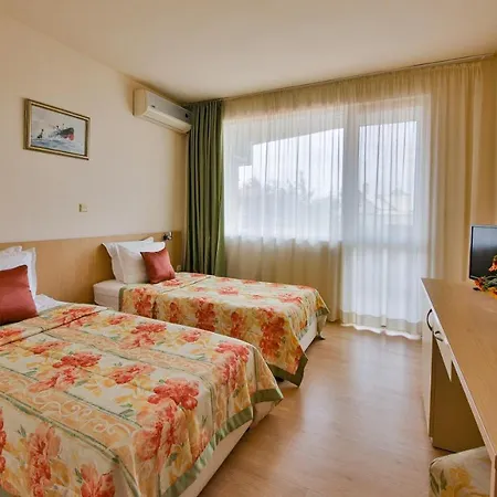 Family Efos Hotel 3*